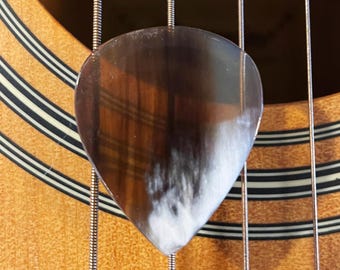 Púa de guitarra de cuerno de cebú rara, 1.2 estándar - Color calico premium - De mi colección personal