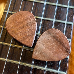 Set of 2 Acacia Koa Wood Picks - 2mm 351 Standard - Natural Organic - Acoustic Guitar Mandolin Ukulele Electric Guitar Banjo Guitar Gift