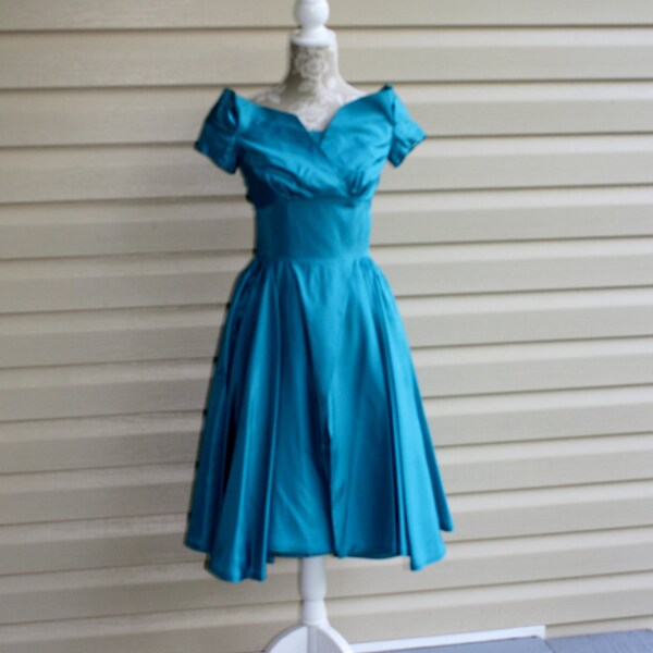 Vintage 50s Prom Dress Short Girl Blue Taffeta Dress Party Teen Strapless Aegean Sea Dress