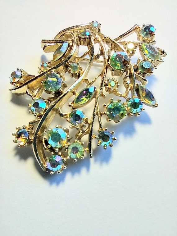 Vintage CORO AB Rhinestone Brooch AB Blue Swirl Le