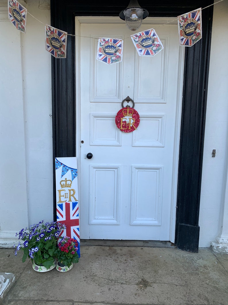 Queens Jubilee Wreath Platinum Jubilee Door Decor Jubilee Etsy UK