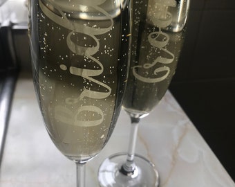 Champagne Glass | Personalised Prosecco Glass | Bride & Groom Glasses | Wedding Gifts