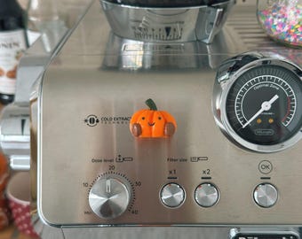 Plushie Inspired Clay Magnet - Pumpkin