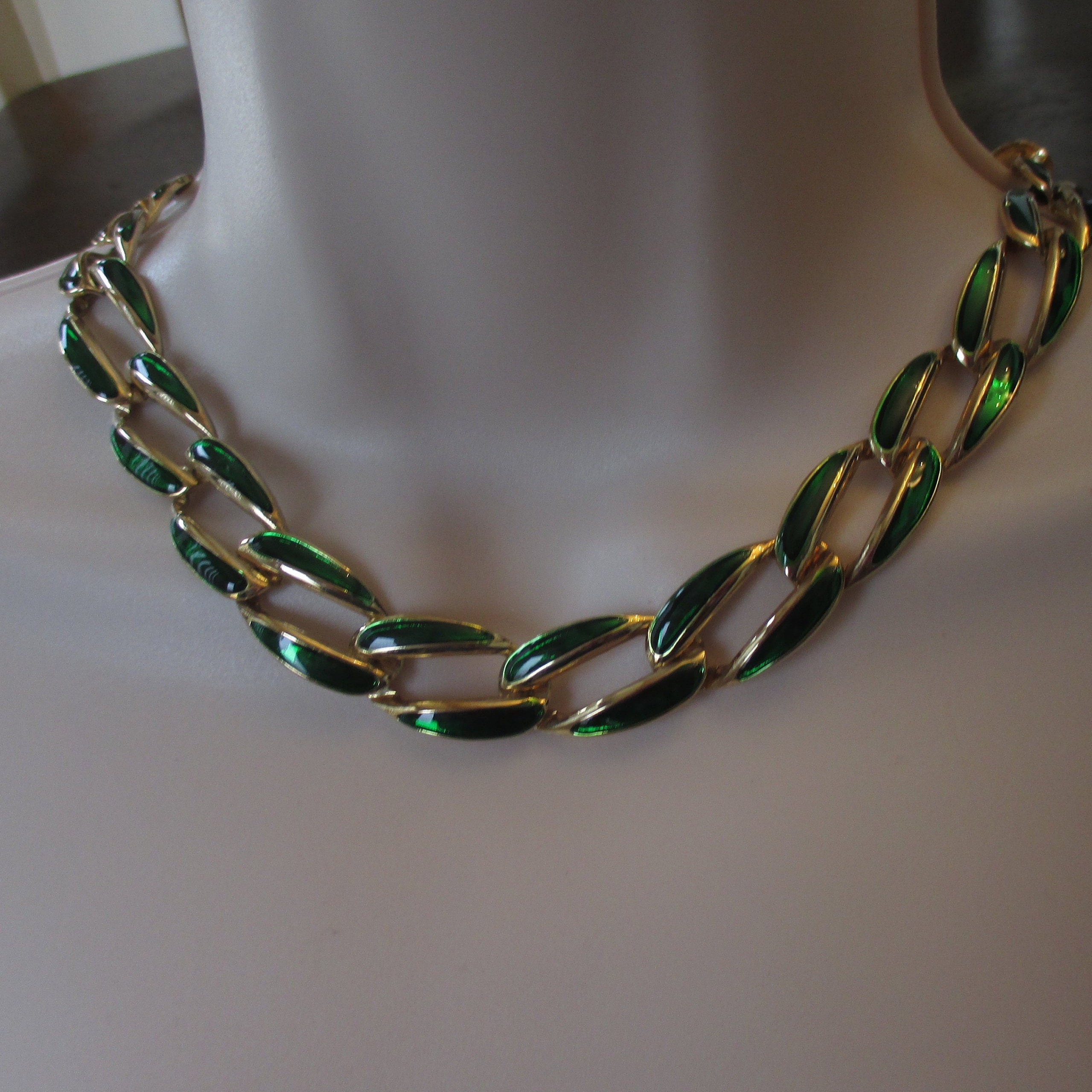1980s Green Necklace - Etsy