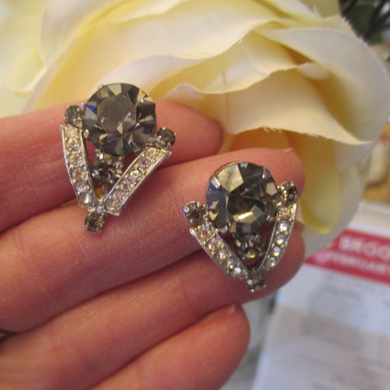 WEISS Mid-Century Smoky Gray and Clear Rhinestone… - image 1