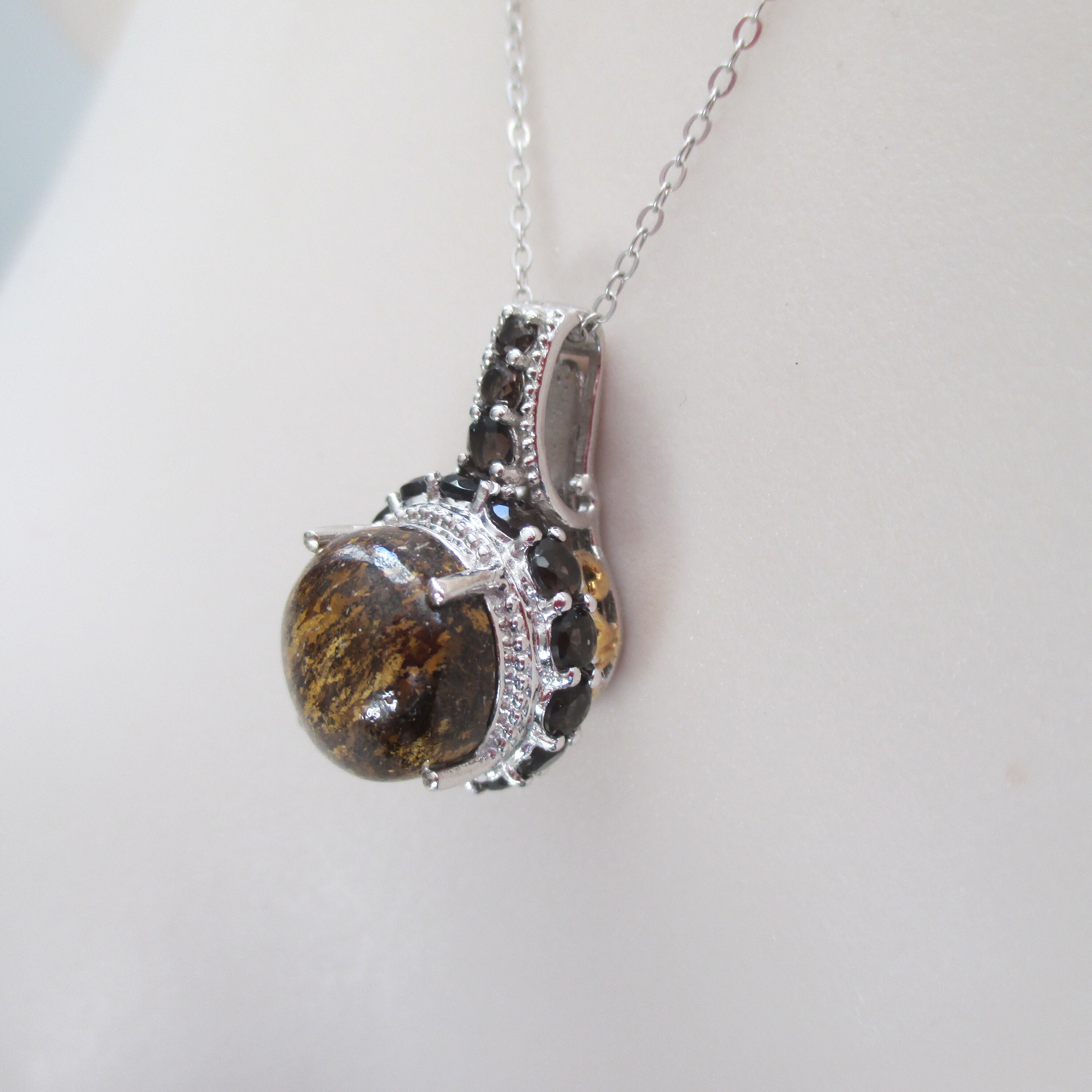 STS Chuck Clemency 925 Quartz and Brown Topaz Pendant Made