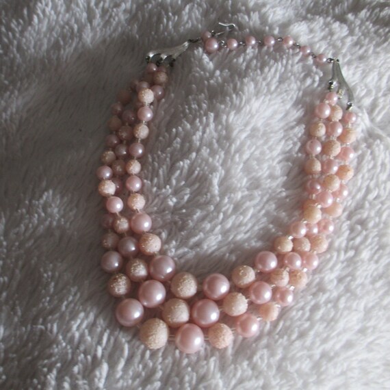 Dusty Pink Vintage JAPAN Three Strand Pink Faux P… - image 5