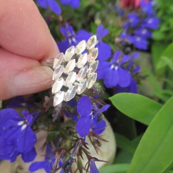 925 Sterling Silver Triangular Diamond Cut Ring, … - image 3