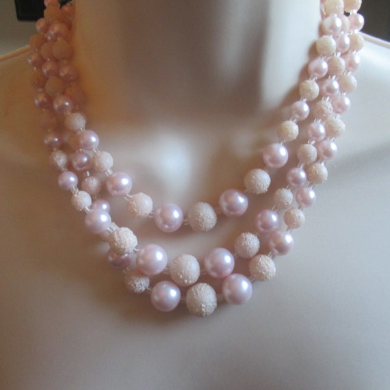 Dusty Pink Vintage JAPAN Three Strand Pink Faux P… - image 2