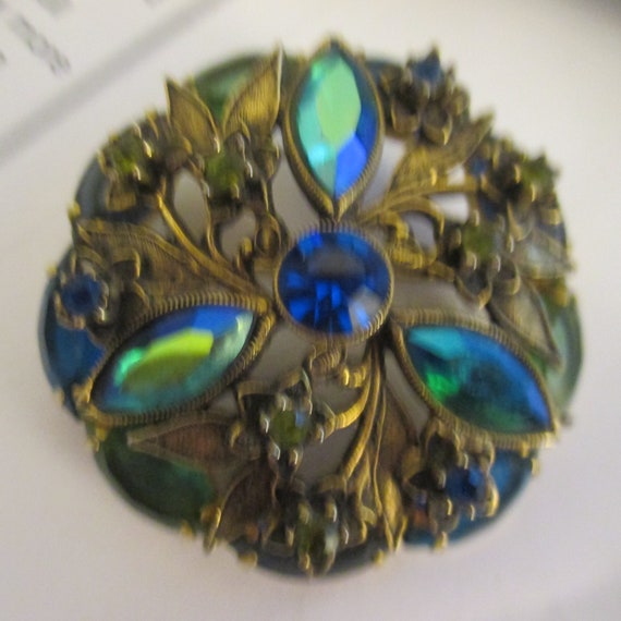 Beautiful Gold Marquise Rhinestone Brooch with Bl… - image 5