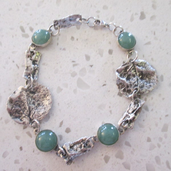 Florida Jade and Silver Sand Dollar Chain Link Bracelet, 8" Inches in Length, Lobster Claw Closure, Gift For Her Summer Fun Bracelet