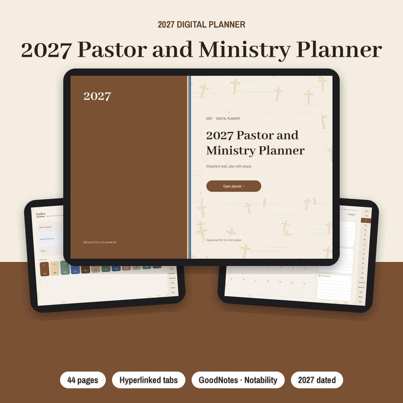 K&ouml;nnte beinhalten: Ein digitaler 2027 Pastor- und Dienstplaner auf Tablet-Bildschirmen. Die Benutzeroberfl&auml;che zeigt einen braunen Einband, cremefarbene Seiten mit Kreuzmustern, Hyperlink-Registerkarten und den Text 2027 Pastor and Ministry Planner.