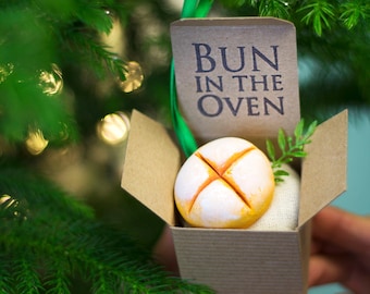 Custom Pregnancy Ornament Announcement Christmas - "Bun in the Oven" Gender Reveal- Unique Pregnancy Announcement Stocking Stuffer Gift