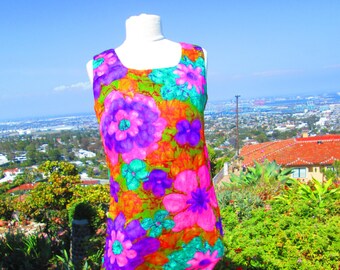BRILLIANT VINTAGE 1960's Hawaiian Flower Power Maxi/Hostess Dress Intense Colors Summer Dress Garden Party Sundress