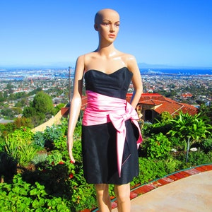 Sweet Strapless Vintage Betsey Johnson Dress Black/Pink 1980&#39;s LBD Cocktail Party Dress Little Black Dress Designer Dress Prom Semi Formal
