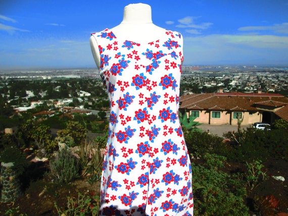 Vintage Handmade 1960's Red White and Blue Floral… - image 1