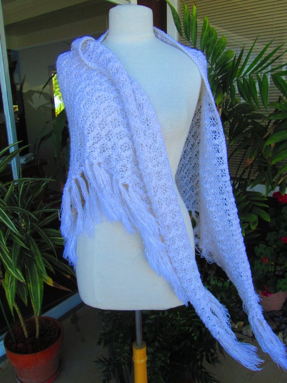 Vintage BEAUTIFUL Handmade Shawl 1960's Handmade … - image 3