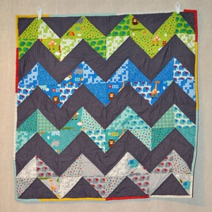 Chevron Baby Quilt Pattern image 1