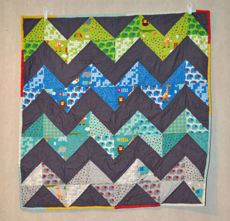 Chevron Baby Quilt Pattern image 1