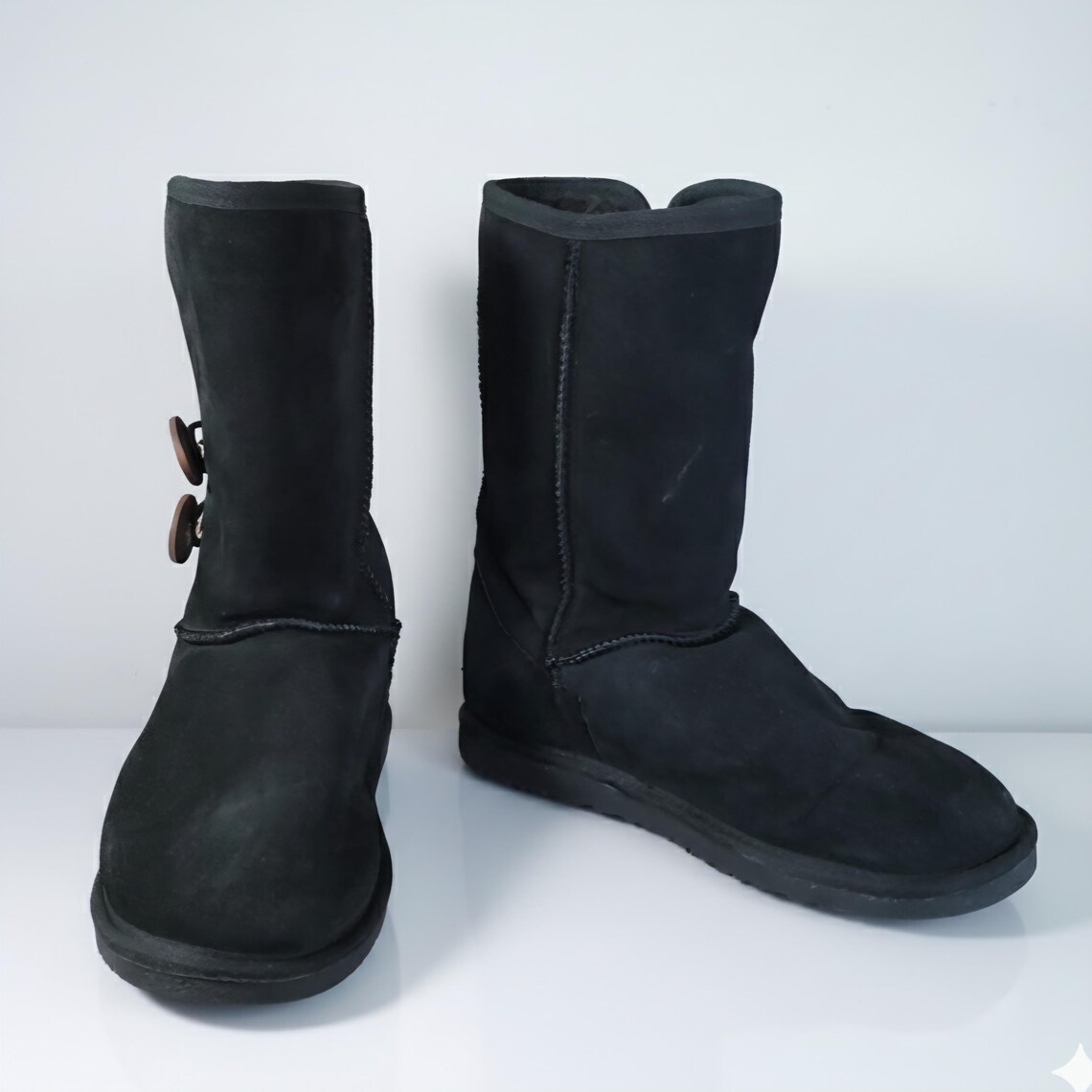 Après by Lamo Size 9 Boots Black Suede Leather Buttons PullOn Fur Lined Mid Calf, photo 1 sur 5