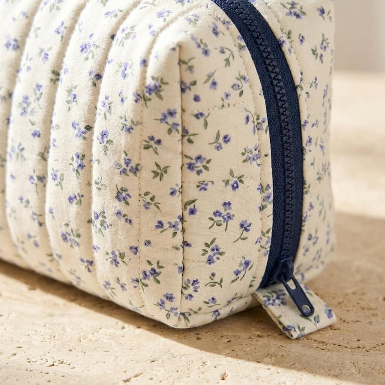 Open up Pouch Sewing Pattern PDF, Quilted Makeup Bag, Wide Open Zipper ...