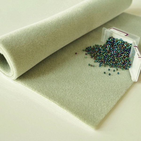 Vellux Bead Mat- 22 x 14 inches Jewelry Work Surface in Sage