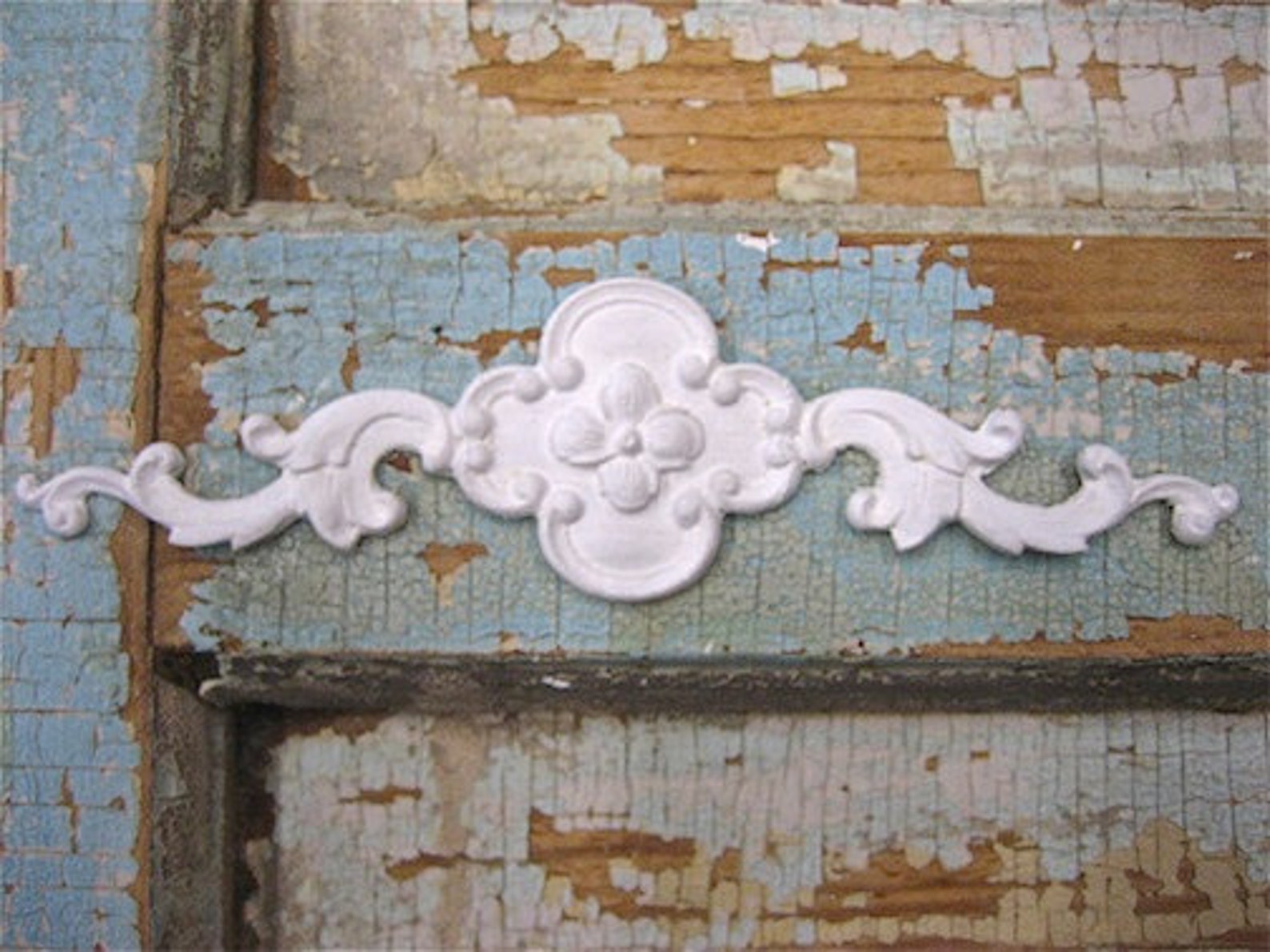 Shabby Chic Furniture Appliques Crest With Scrolls Etsy