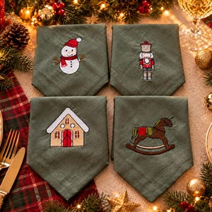 Embroidered Christmas Napkins, Holiday Table Decor , Christmas Dinner Napkins , winter Table Setting