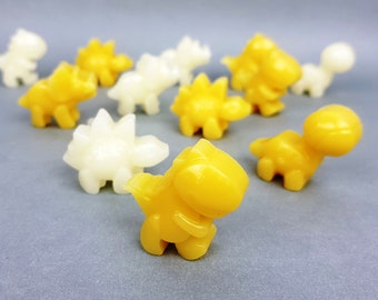 Beeswax Block in Dinosaur Shape, 4 pieces, 25g in total, pure beeswax, 100% beeswax, natural wax