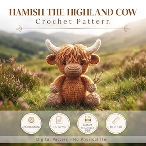 Puede incluir: Un patrón de ganchillo titulado Hamish the Highland Cow con una vaca de hilo marrón con cuernos blancos, sosteniendo una pequeña ramita. El documento digital indica dificultad intermedia y una altura de 25,4 cm.
