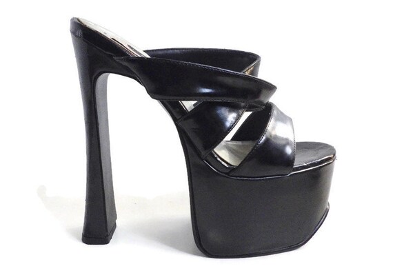 Vintage CHUNKY Black Patent Vinyl 5" PLATFORM HEEL