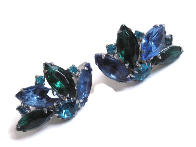 MID CENTURY Vintage WEISS Silver Blue Teal Green Rhinestone Floral Spray Cluster Clip Earrings /& Brooch Pin Downton Gatsby Style Jewelry