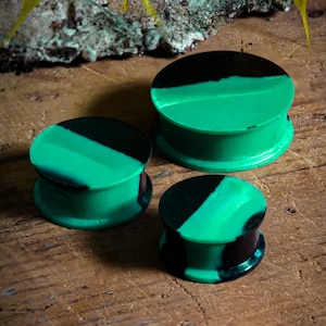 Marble Green & Black Solid Silicone Plug / Gauge Flat Flare Silicone Ear Plugs / Gauges in 6mm (2g) - 30mm (1.18")