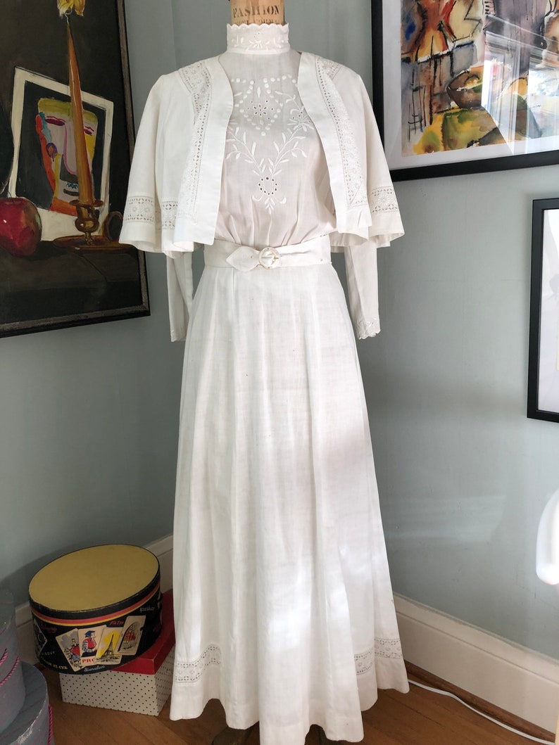 Vintage Edwardian white linen dress with cape all hand embroidered image 2