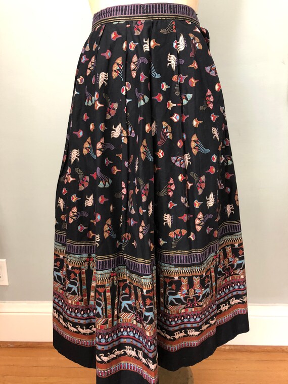 Vintage 50s full skirt with Egyptian novelty print