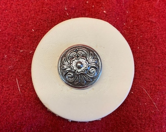 Diablo Concho - Antique Silver Plated 3/4"