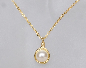 Cream Pearl Necklace , June Birthstone Necklace , Bridesmaids Necklace