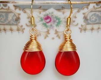 Brincos vermelhos, brincos de ouro vermelho, brincos de Natal, brincos enrolados em arame