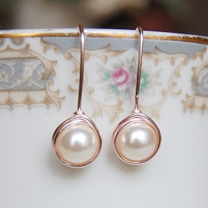 Creme Perle Ohrringe , Brautjungfer Ohrringe , Rose Gold Hängeohrringe , Rose Gold Perle Ohrringe