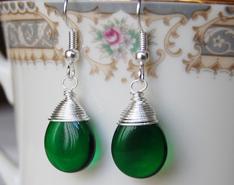 Green Glass Earrings , Emerald Earrings , Green Silver Earrings , Wire Wrapped Earrings