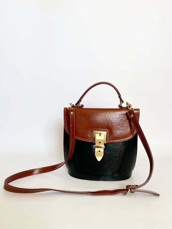 Authentic vintage real leather 1990s handbag, shou