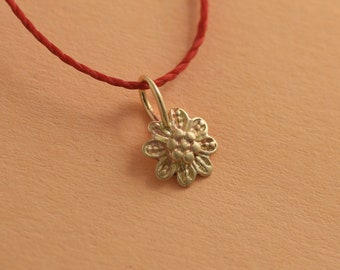 14k Solid Gold  Flower Necklace, Filifree Pendant, Daisy Pendant,Unique Birthday Gift for Her, 14ct Flower Pendant, Tiny Charm Necklace,