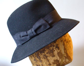 Vintage Lord & Taylor Black Wool Made in Italy Brimmed Hat