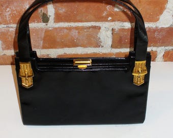 Rodo Made in Italy Bonwit Teller Patent  Leather Hand Bag (Flawed)