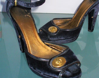 Vintage Made in Italy Coach Midnight Blue Velvet Pumps Size 9 B
