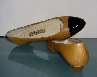 Amalfi Rangoni Made in Italy Caramel & Black Patent Captoe Pumps Size 6.5B