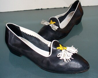 Vintage Yves Saint Laurent Tassle Flats Made in Italy Size 7 M US