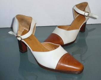 Ralph Lauren Made in Italy Mary Jane Spectator Pumps Size 37 W