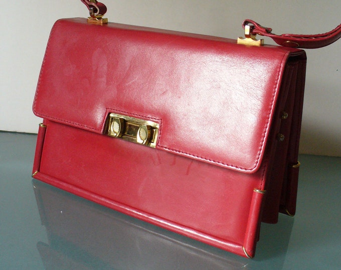 Featured listing image: Vintage Leather Guild Florence  Messenger Bag Made in Italy