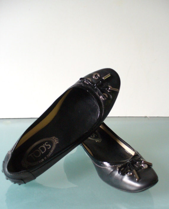 Tod's Made in Italy Kitten Heel Pumps Size 38 EU